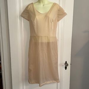 Vintage Henson Kickernick semi sheer tan nylon cap sleeve dress liner full slip‎